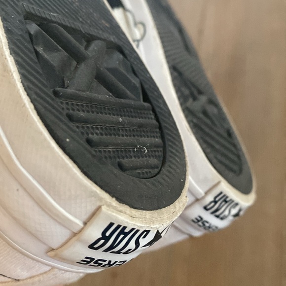 Looney Tunes X Converse Chuck Taylor Rivalry High Tops